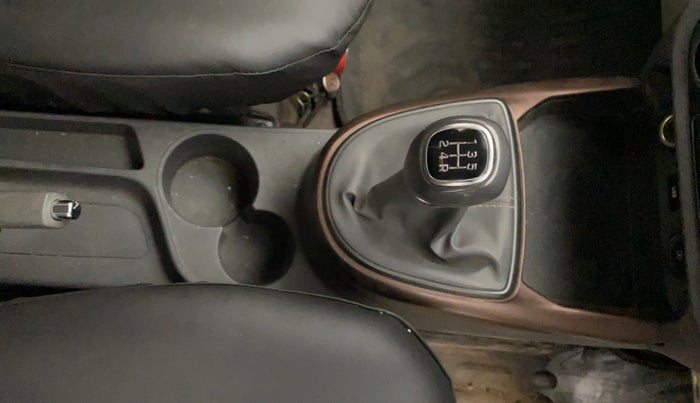 2022 Hyundai AURA SX 1.2 CNG, CNG, Manual, 58,622 km, Gear Lever