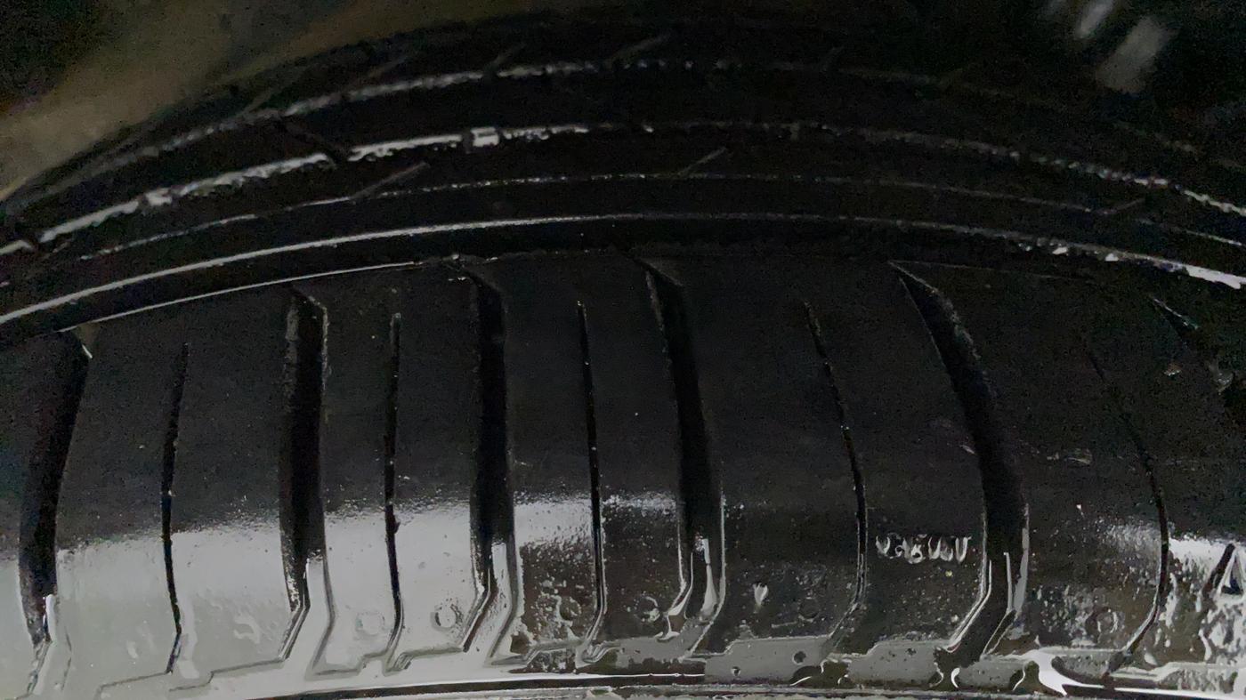2019 Tata NEXON XZA+ 1.5, Diesel, Automatic, 75,084 km, Right Rear Tyre Tread