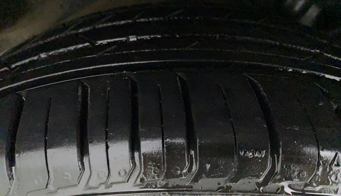 2019 Tata NEXON XZA+ 1.5, Diesel, Automatic, 75,084 km, Right Rear Tyre Tread
