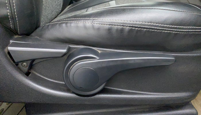 2019 Tata NEXON XZA+ 1.5, Diesel, Automatic, 75,084 km, Driver Side Adjustment Panel