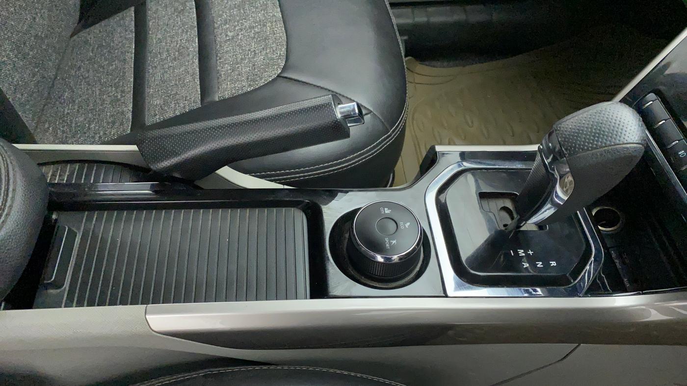 2019 Tata NEXON XZA+ 1.5, Diesel, Automatic, 75,084 km, Gear Lever