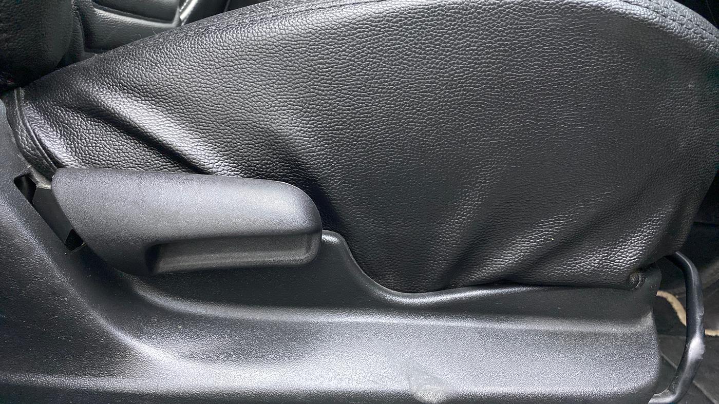 2019 Maruti Vitara Brezza VDI, Diesel, Manual, 29,966 km, Driver Side Adjustment Panel