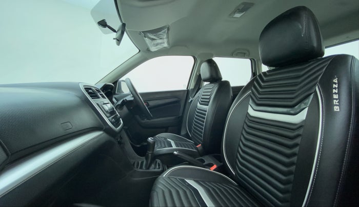 2019 Maruti Vitara Brezza VDI, Diesel, Manual, 29,966 km, Right Side Front Door Cabin