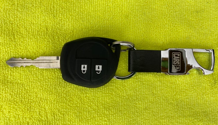 2019 Maruti Vitara Brezza VDI, Diesel, Manual, 29,966 km, Key Close Up