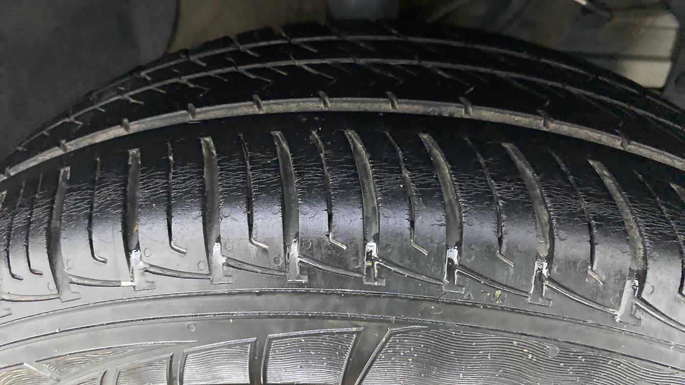 2019 Maruti Vitara Brezza VDI, Diesel, Manual, 29,966 km, Right Front Tyre Tread