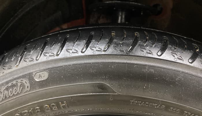 2023 Maruti XL6 ALPHA PLUS MT, Petrol, Manual, 53,639 km, Left Front Tyre Tread