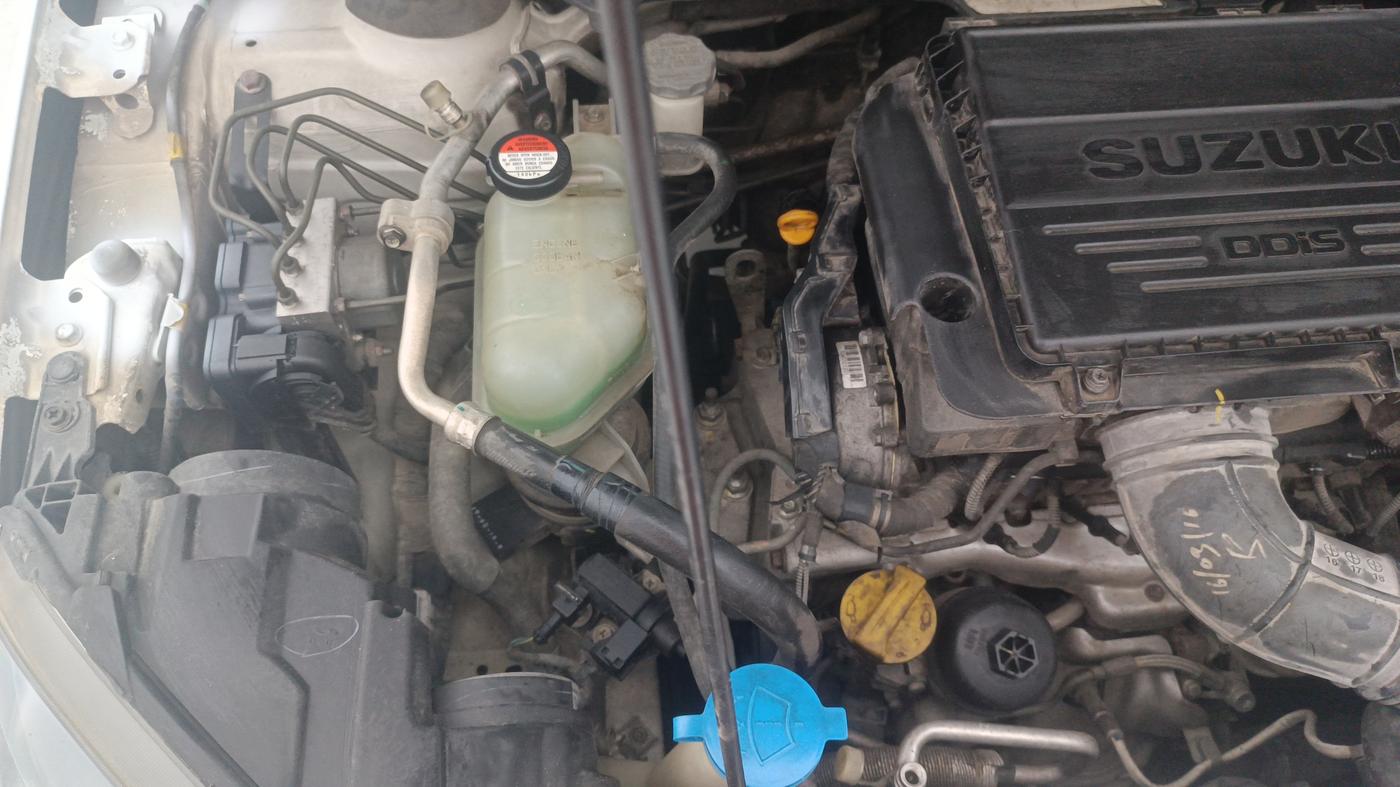 2016 Maruti Vitara Brezza ZDI, Diesel, Manual, 79,312 km, Engine View - Right