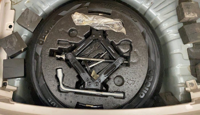 2021 Mahindra XUV300 1.5 W6 MT, Diesel, Manual, 45,062 km, Spare Tyre