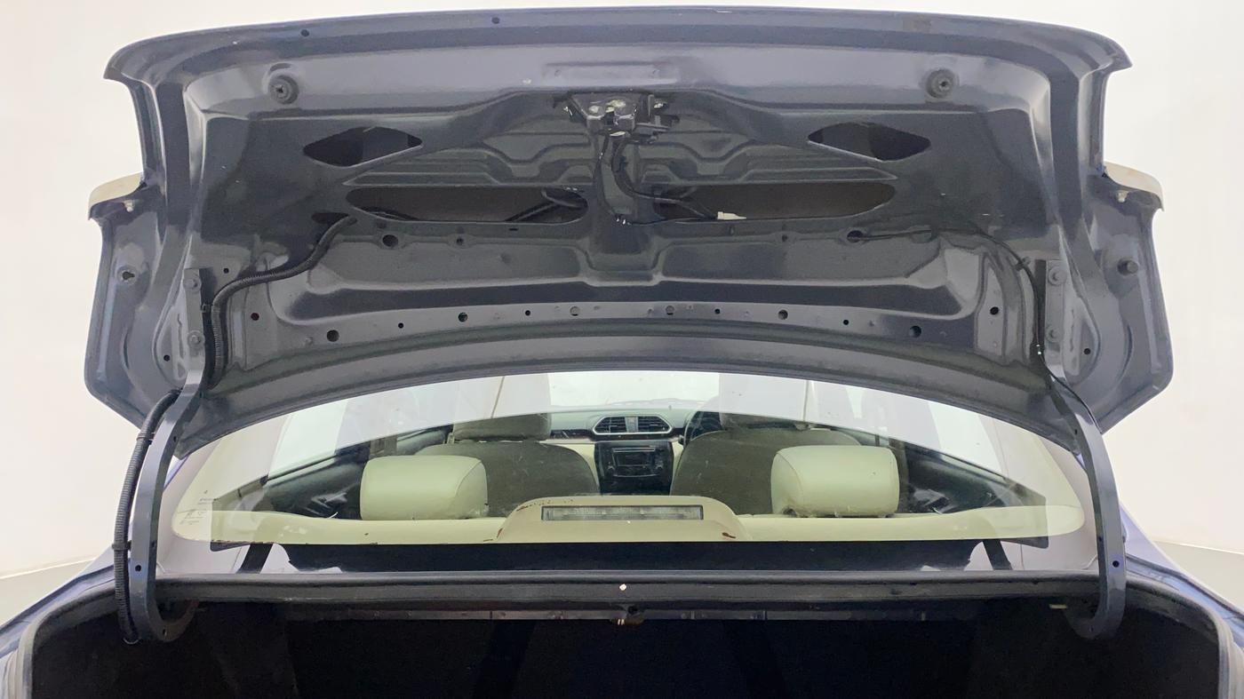 2017 Maruti Dzire VDI, Diesel, Manual, 58,679 km, Boot Door Open