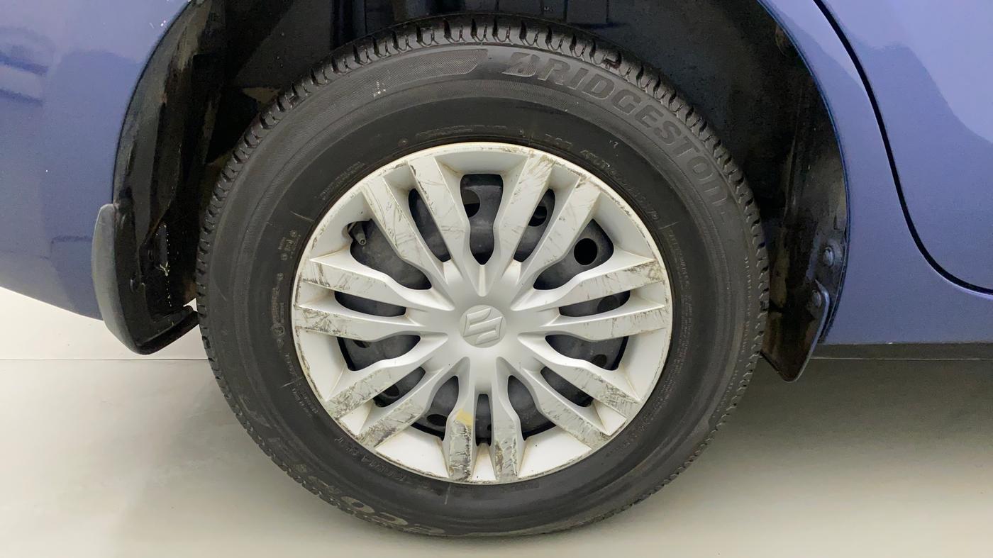 2017 Maruti Dzire VDI, Diesel, Manual, 58,679 km, Right Rear Wheel