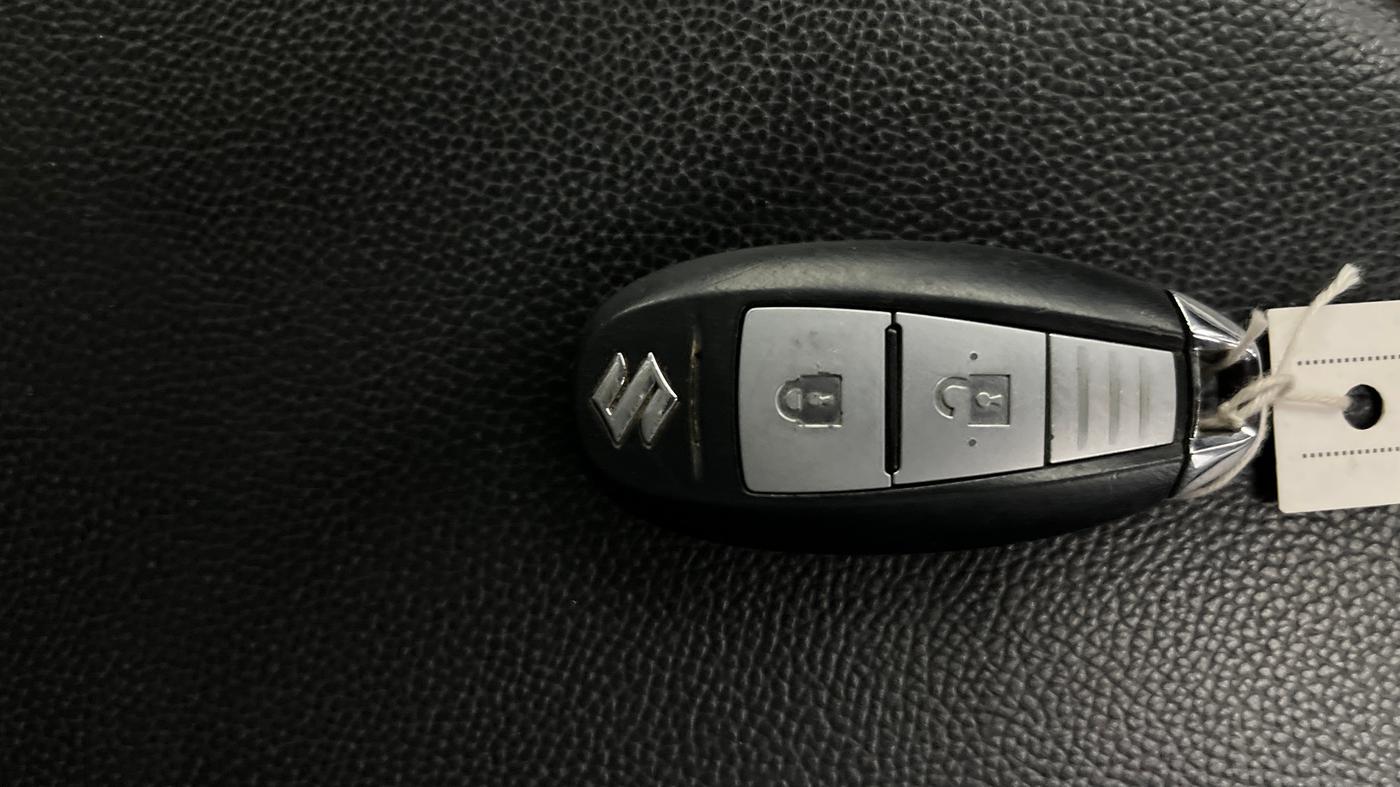 2020 Maruti Vitara Brezza VXI, Petrol, Manual, 37,328 km, Key Close Up