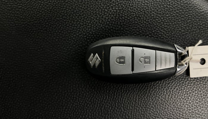 2020 Maruti Vitara Brezza VXI, Petrol, Manual, 37,328 km, Key Close Up