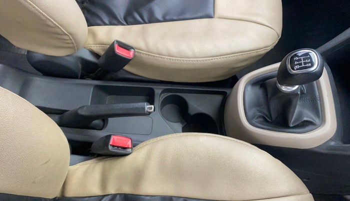 2017 Hyundai Grand i10 SPORTZ (O) 1.2 KAPPA VTVT, Petrol, Manual, 35,418 km, Gear Lever