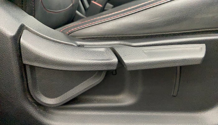 2019 KIA SELTOS GTX 1.4 PETROL, Petrol, Manual, 34,413 km, Driver Side Adjustment Panel