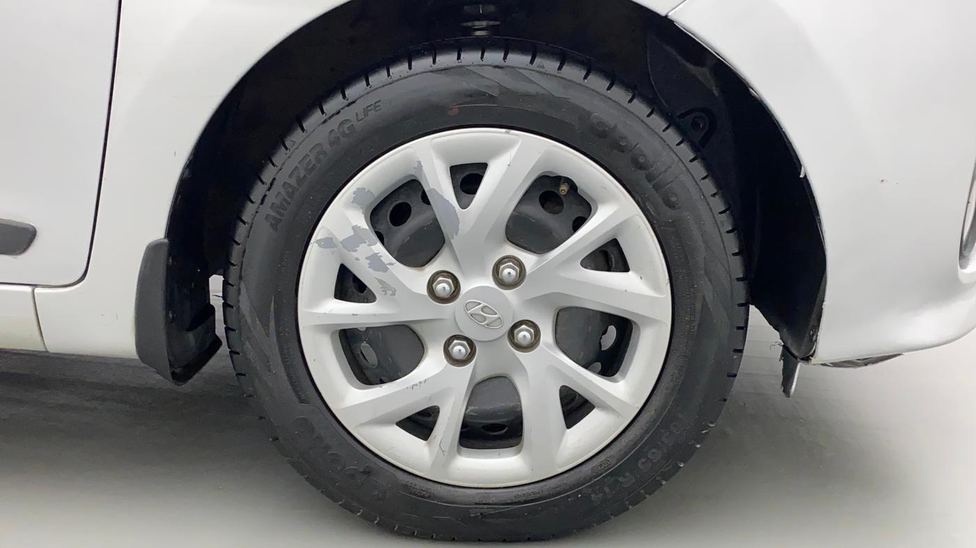 2018 Hyundai Grand i10 SPORTZ 1.2 KAPPA VTVT, Petrol, Manual, 31,289 km, Right Front Wheel