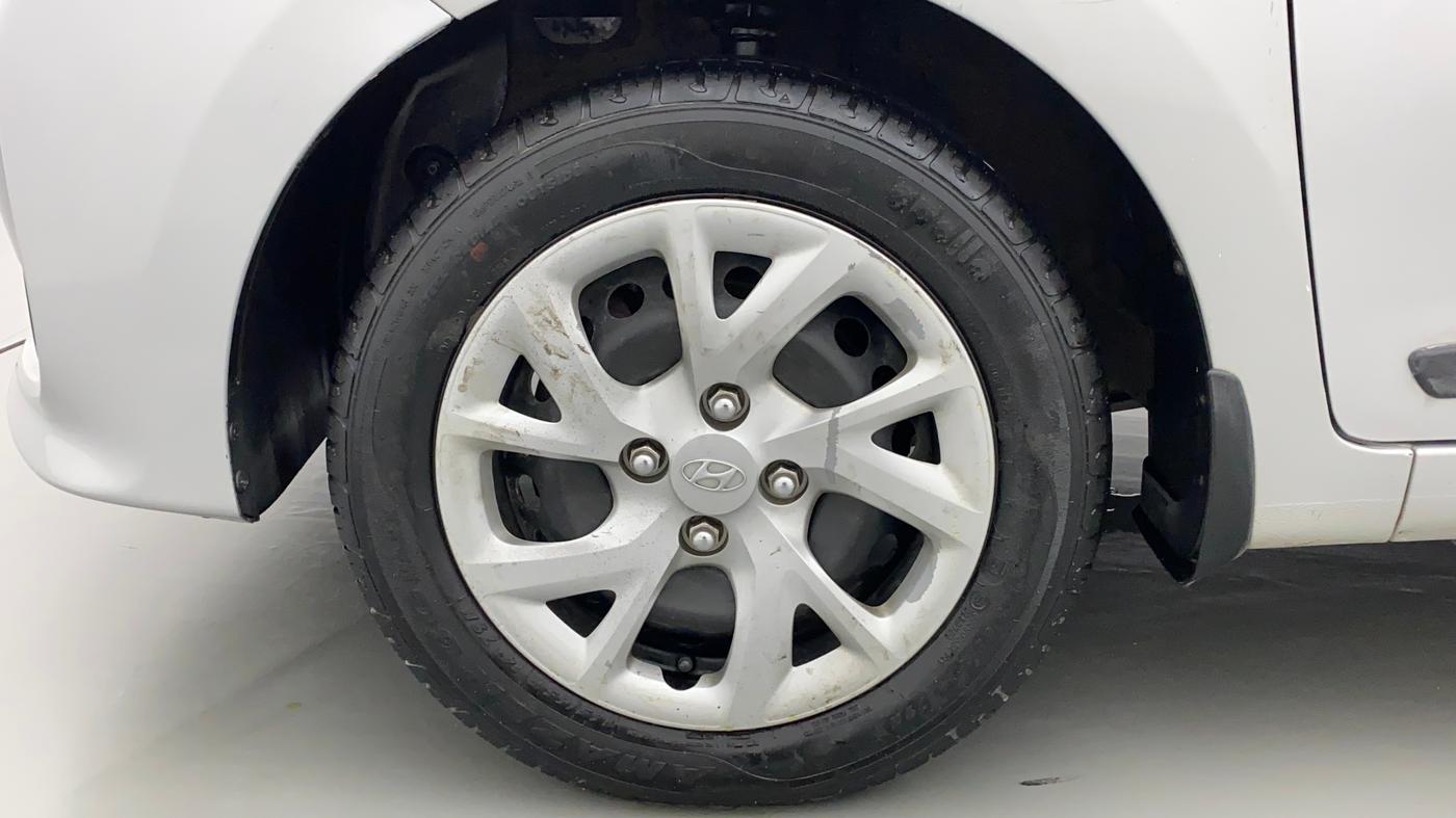 2018 Hyundai Grand i10 SPORTZ 1.2 KAPPA VTVT, Petrol, Manual, 31,289 km, Left Front Wheel