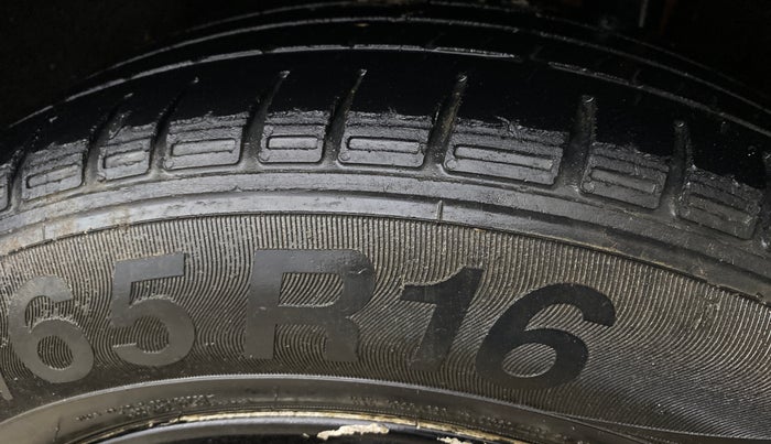 2019 Maruti Vitara Brezza ZDI, Diesel, Manual, 1,15,226 km, Left Rear Tyre Tread