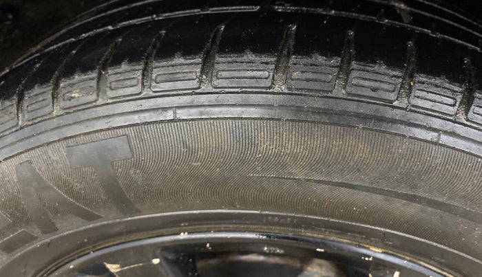 2019 Maruti Vitara Brezza ZDI, Diesel, Manual, 1,15,226 km, Right Rear Tyre Tread