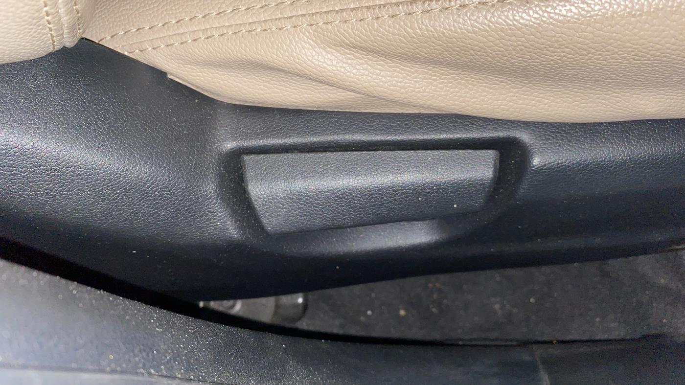 2022 Hyundai NEW SANTRO SPORTZ AMT, Petrol, Automatic, 11,106 km, Driver Side Adjustment Panel