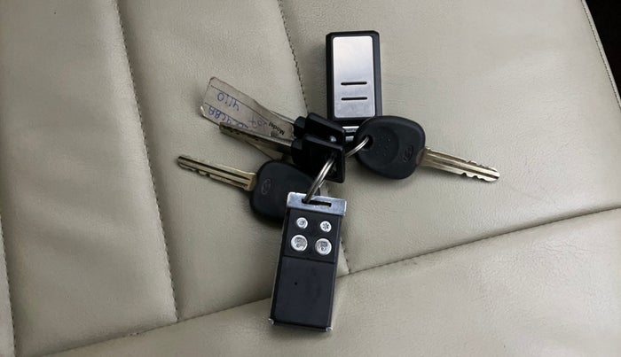 2014 Hyundai i10 MAGNA 1.1, Petrol, Manual, 22,155 km, Key Close Up