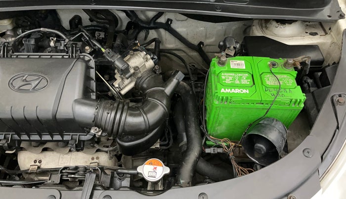 2014 Hyundai i10 MAGNA 1.1, Petrol, Manual, 22,155 km, Engine View - Left