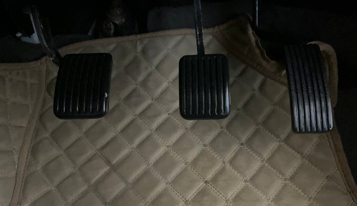 2014 Hyundai i10 MAGNA 1.1, Petrol, Manual, 22,155 km, Pedals