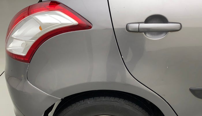 2015 Maruti Swift LXI (O), CNG, Manual, 61,441 km, Right quarter panel - Slightly dented