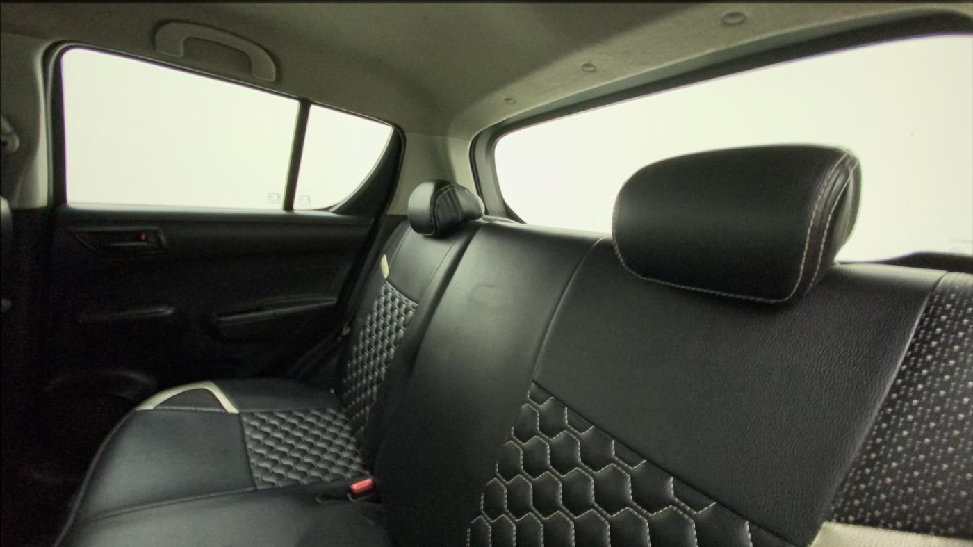 2015 Maruti Swift LXI (O), CNG, Manual, 61,441 km, Right Side Rear Door Cabin