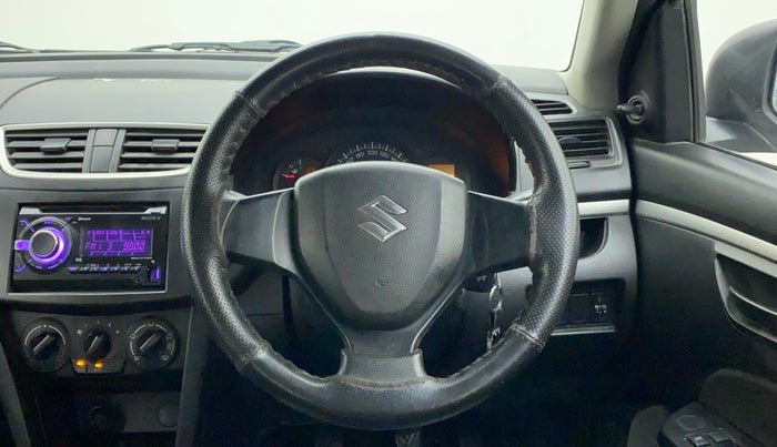 2015 Maruti Swift LXI (O), CNG, Manual, 61,441 km, Steering Wheel Close Up