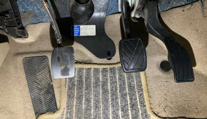 2018 Maruti Ciaz DELTA 1.5 SHVS MT PETROL, Petrol, Manual, 84,113 km, Pedals