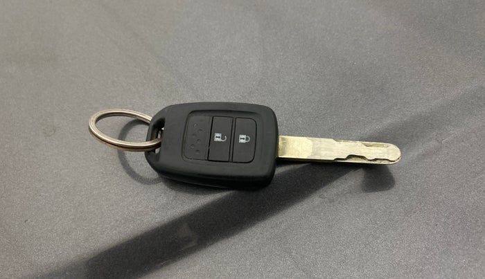 2017 Honda WR-V 1.2L I-VTEC VX MT, Petrol, Manual, 63,392 km, Key Close Up