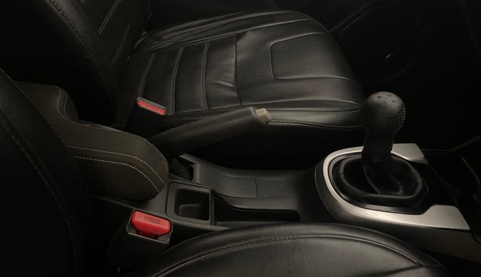 2017 Honda WR-V 1.2L I-VTEC VX MT, Petrol, Manual, 63,392 km, Gear Lever