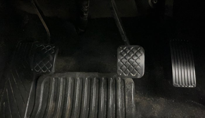 2020 MG HECTOR SHARP 2.0 DIESEL, Diesel, Manual, 1,09,948 km, Pedals