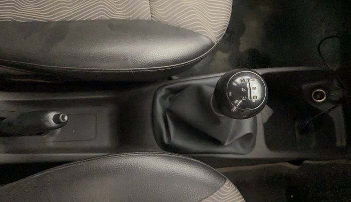 2013 Hyundai Eon ERA +, Petrol, Manual, 28,625 km, Gear Lever