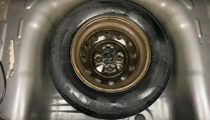 2013 Hyundai Eon ERA +, Petrol, Manual, 28,625 km, Spare Tyre