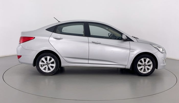 2015 Hyundai Verna FLUIDIC 1.6 CRDI S, Diesel, Manual, 73,409 km, Right Side View