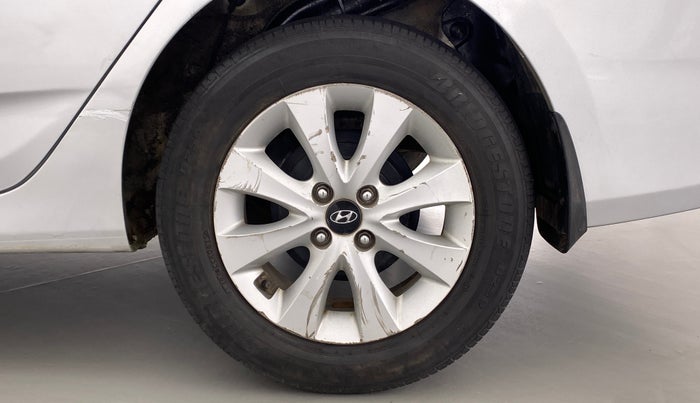 2015 Hyundai Verna FLUIDIC 1.6 CRDI S, Diesel, Manual, 73,409 km, Left Rear Wheel