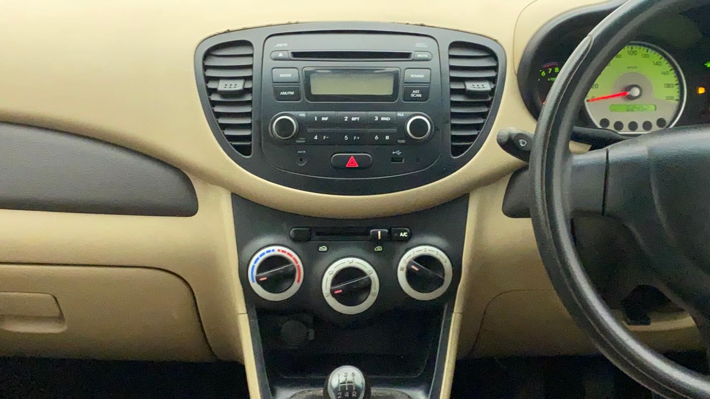 2010 Hyundai i10 MAGNA 1.2, Petrol, Manual, 62,452 km, Air Conditioner