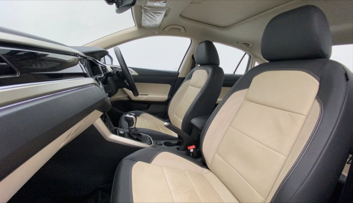 2022 Volkswagen VIRTUS TOPLINE TSI 1.0 AT, Petrol, Automatic, 13,438 km, Right Side Front Door Cabin