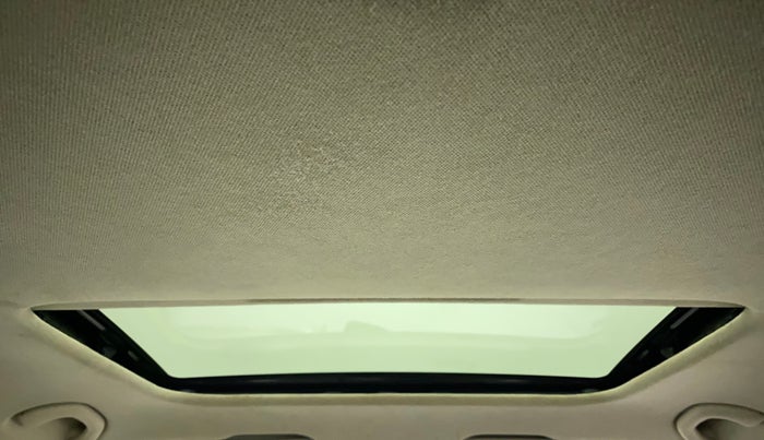 2022 Volkswagen VIRTUS TOPLINE TSI 1.0 AT, Petrol, Automatic, 13,438 km, Moonroof/ Sunroof