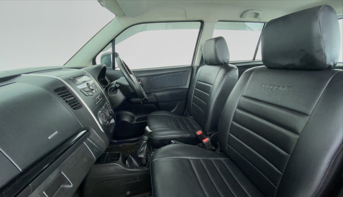 2014 Maruti Wagon R Stingray VXI, Petrol, Manual, 52,394 km, Right Side Front Door Cabin