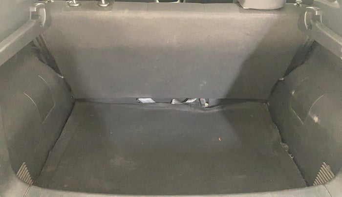 2021 Nissan MAGNITE XE, Petrol, Manual, 46,045 km, Boot Inside