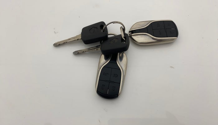 2021 Nissan MAGNITE XE, Petrol, Manual, 46,045 km, Key Close Up