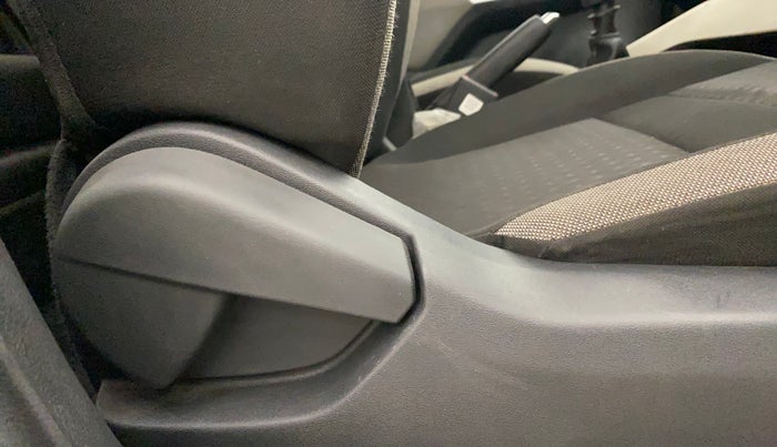 2021 Nissan MAGNITE XE, Petrol, Manual, 46,045 km, Driver Side Adjustment Panel