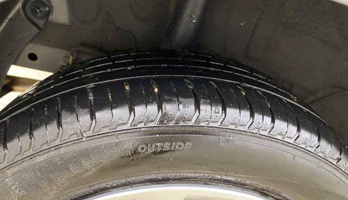2024 Hyundai NEW I20 SPORTZ 1.2 IVT, Petrol, Automatic, 19,793 km, Right Rear Tyre Tread