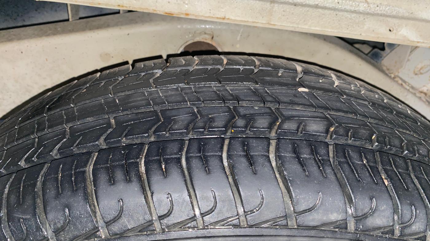 2022 Mahindra Bolero B6 (O), Diesel, Manual, 76,244 km, Right Rear Tyre Tread