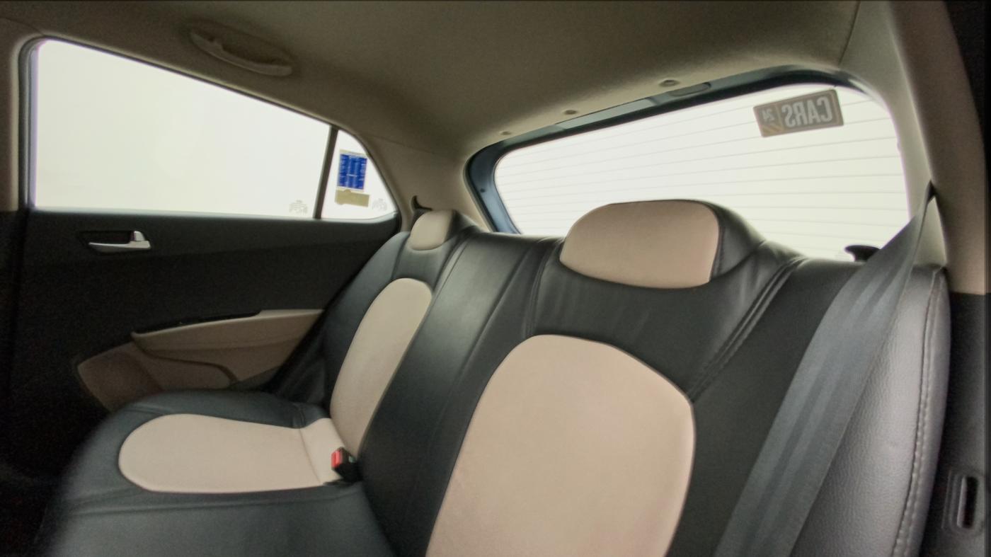 2016 Hyundai Grand i10 SPORTZ 1.2 KAPPA VTVT, Petrol, Manual, 49,722 km, Right Side Rear Door Cabin
