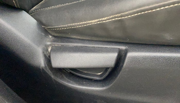 2018 Hyundai NEW SANTRO ASTA MT, Petrol, Manual, 74,553 km, Driver Side Adjustment Panel