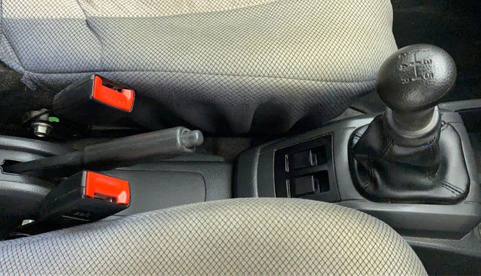 2016 Maruti Alto 800 VXI, Petrol, Manual, 35,325 km, Gear Lever