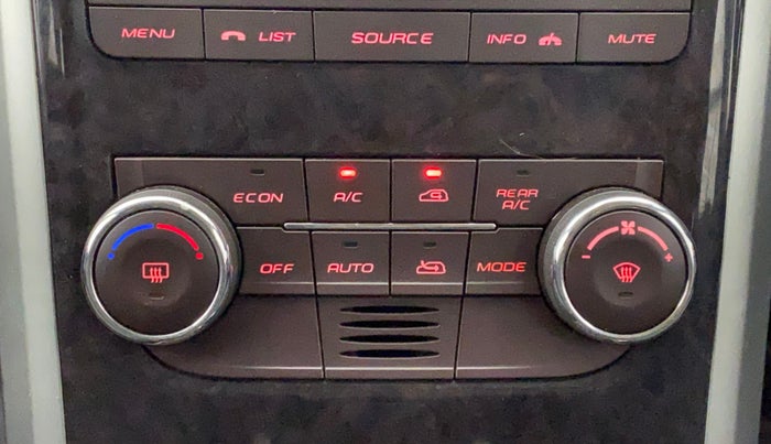 2014 Mahindra XUV500 W6, Diesel, Manual, 68,310 km, Automatic Climate Control